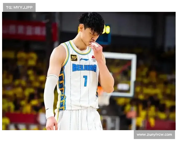 去年秀华裔球员以赛亚:NBA赛场上的新星崛起与挑战 去年秀华裔球员以赛亚:NBA赛场上的新星崛起与挑战
